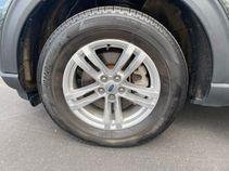 Certified 2023 Ford Explorer XLT w/ Equipment Group 202A AWD/4WD image 3