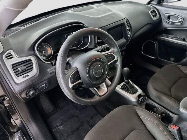 Used 2023 Kia Seltos SX AWD/4WD image 2