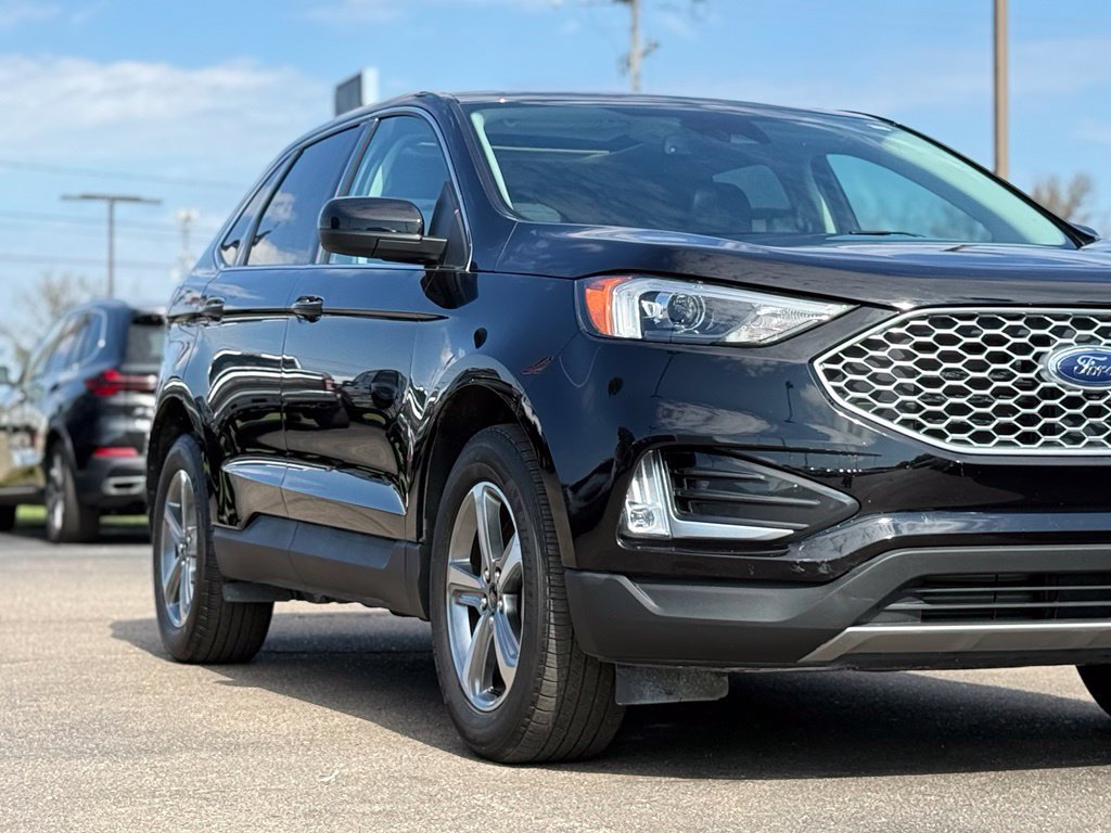 Certified 2024 Ford Edge SEL w/ Convenience Package AWD/4WD image 32