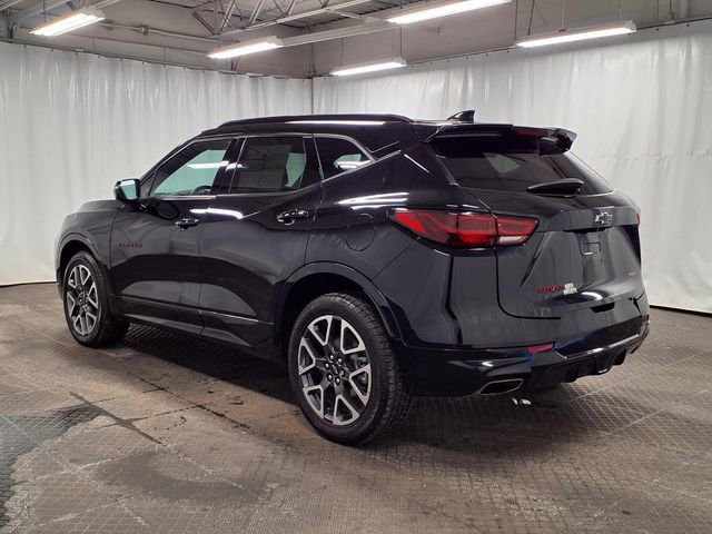 Used 2023 Chevrolet Blazer RS image 2