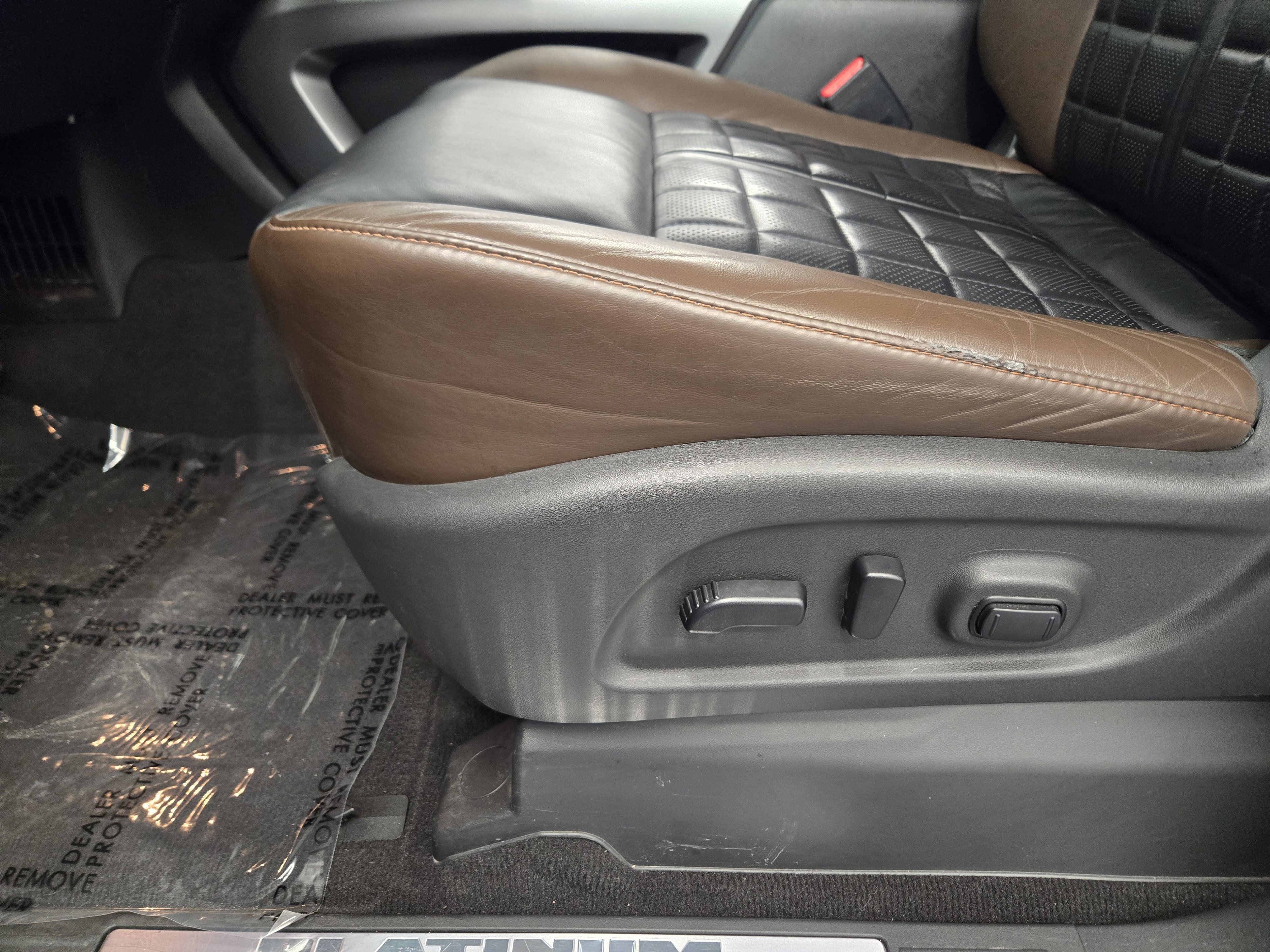 Used 2017 Nissan Titan Platinum Reserve image 22