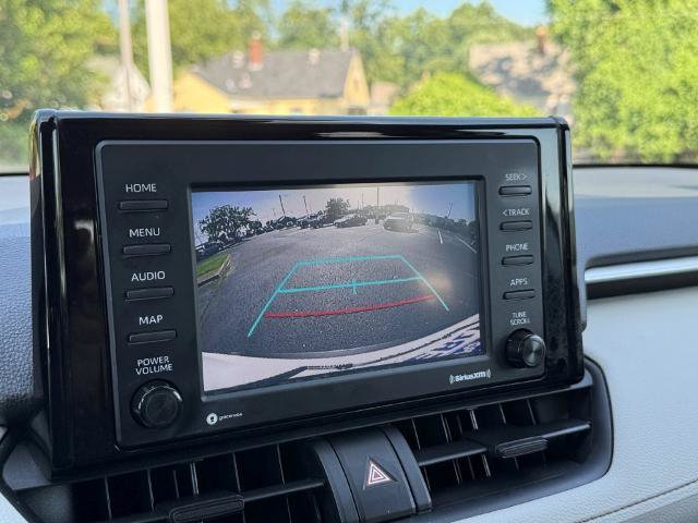 Used 2020 Toyota RAV4 XLE AWD/4WD image 28