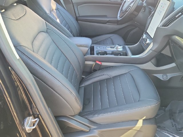 Certified 2024 Ford Edge SE w/ Black Appearance Package AWD/4WD image 19