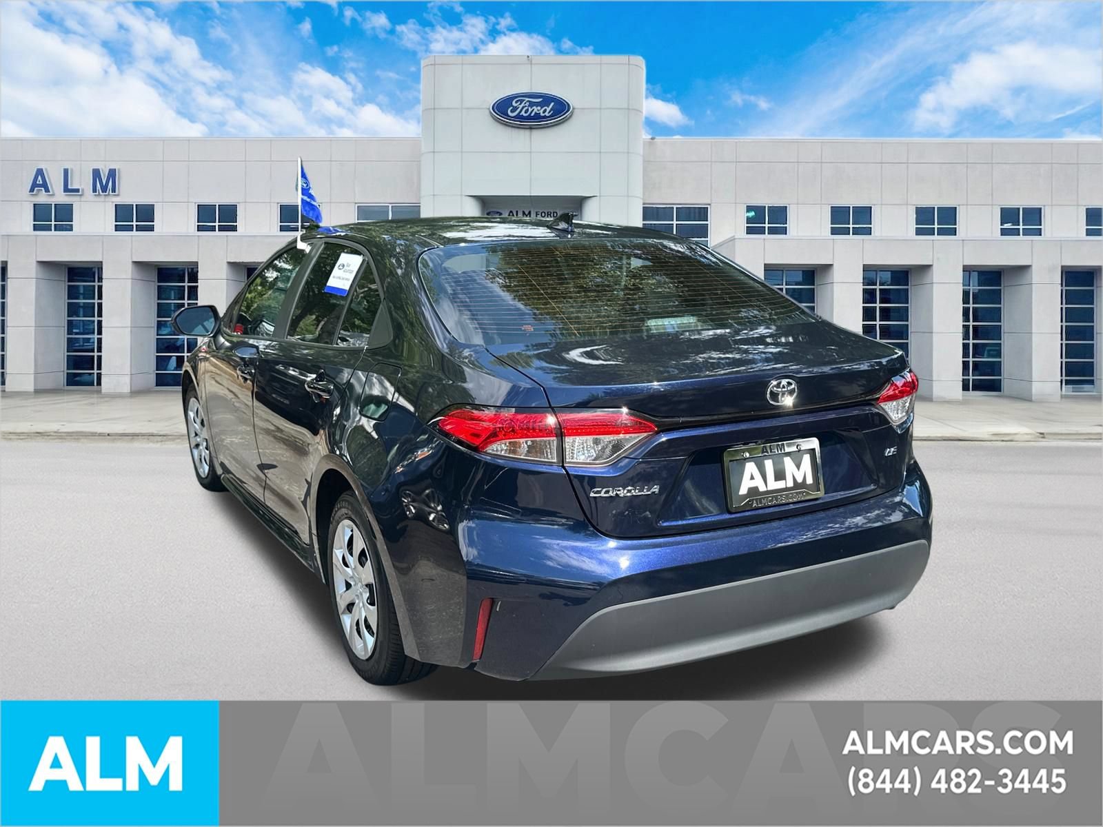 Used 2024 Toyota Corolla LE FWD image 8