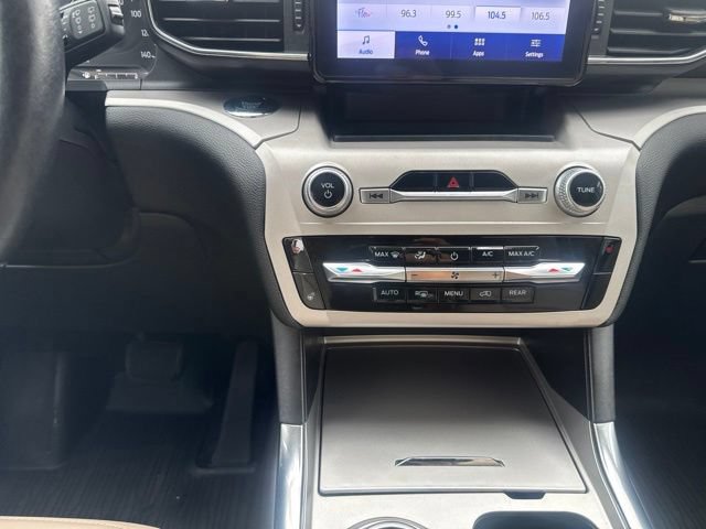 Certified 2023 Ford Explorer XLT w/ Equipment Group 202A AWD/4WD image 31