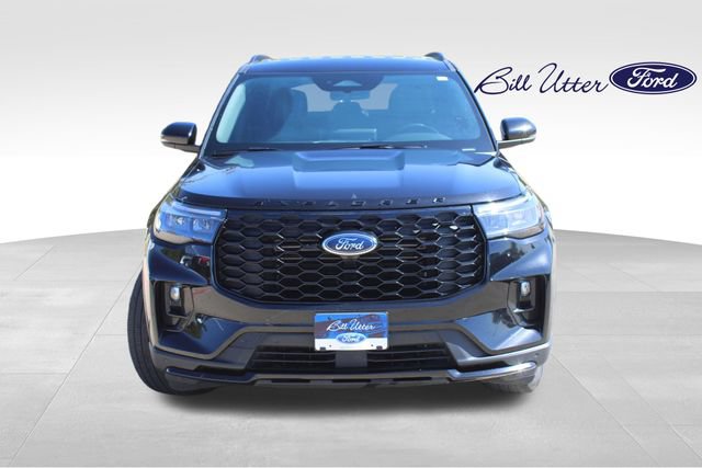 Certified 2026 Ford Explorer ST-Line w/ ST-Line Street Pack RWD image 2