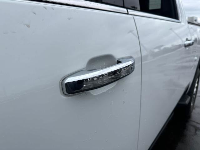 Used 2022 GMC Sierra 3500 Denali w/ Denali Ultimate Package image 13