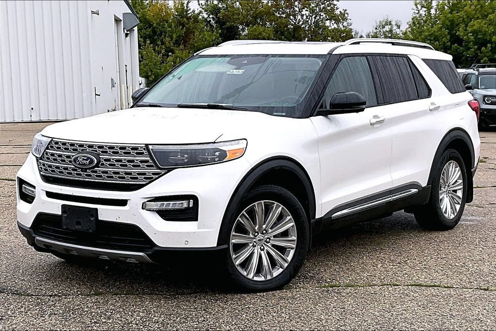 Certified 2020 Ford Explorer Limited w/ Class III Trailer Tow Package AWD/4WD image 2