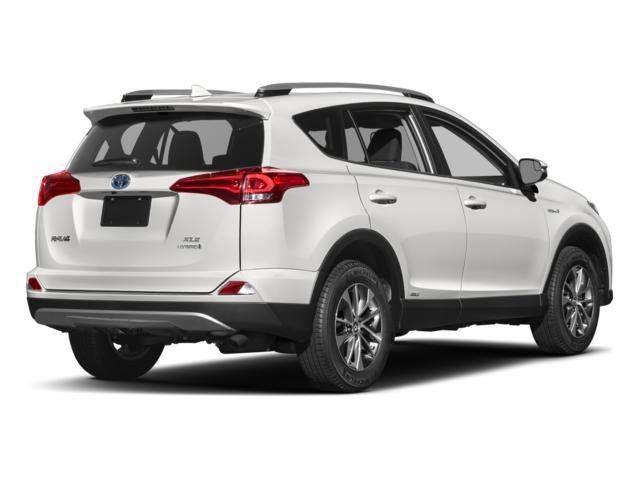 Used 2018 Toyota RAV4 XLE image 4