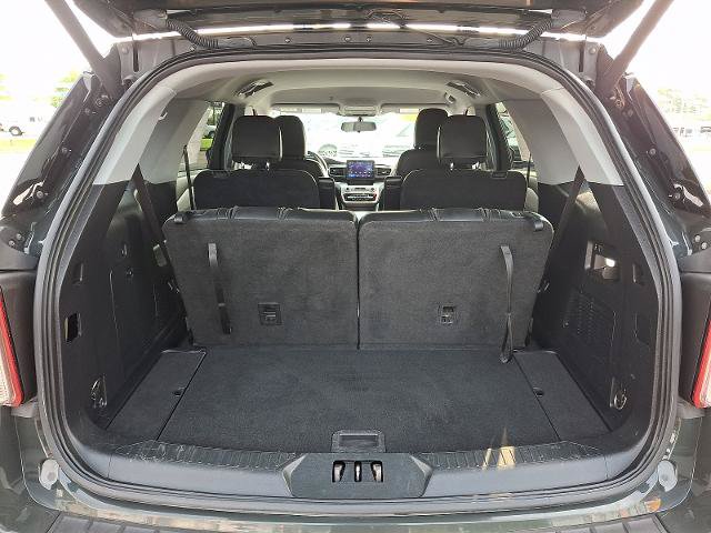 Certified 2022 Ford Explorer XLT w/ Equipment Group 202A AWD/4WD image 29