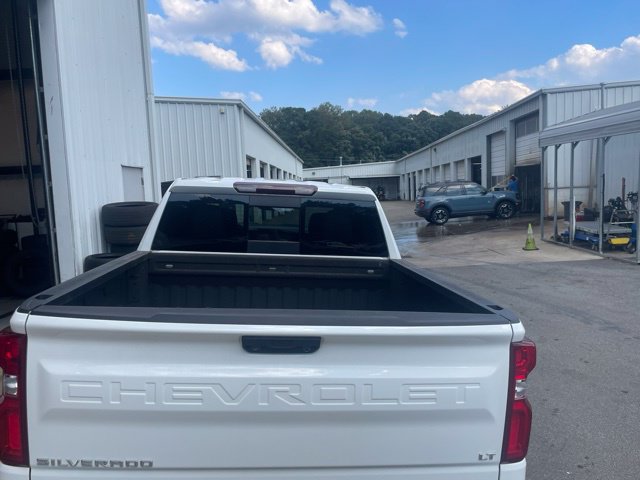 Used 2023 Chevrolet Silverado 1500 LT Trail Boss w/ Convenience Package II AWD/4WD image 6