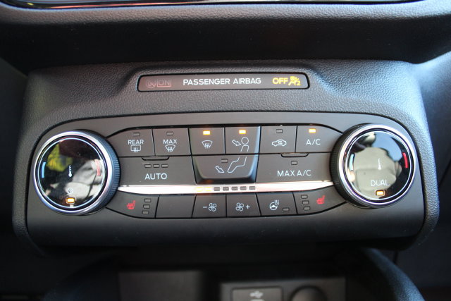 Certified 2025 Ford Escape ST-Line Select AWD/4WD image 36