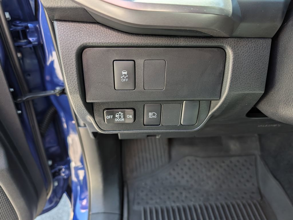 Used 2022 Toyota Tacoma SR5 AWD/4WD image 22