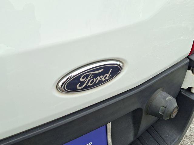 Certified 2020 Ford Transit 250 Medium Roof w/ Load Area Protection Package image 30
