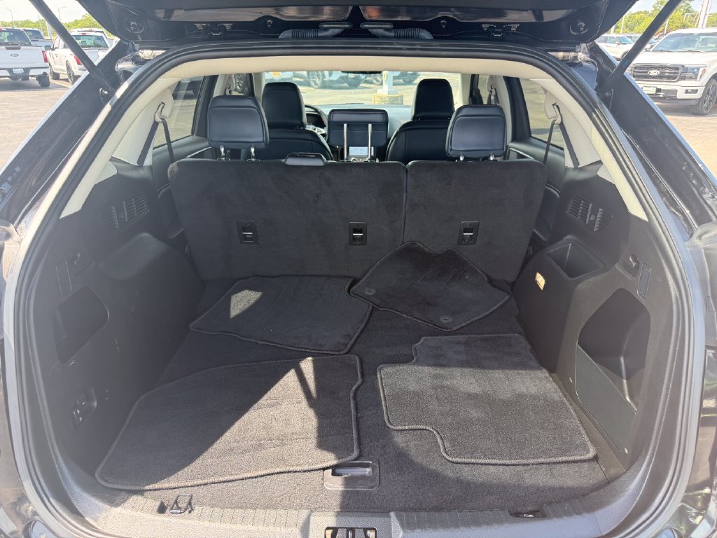 Certified 2023 Ford Edge SEL w/ Sport Appearance Package AWD/4WD image 11