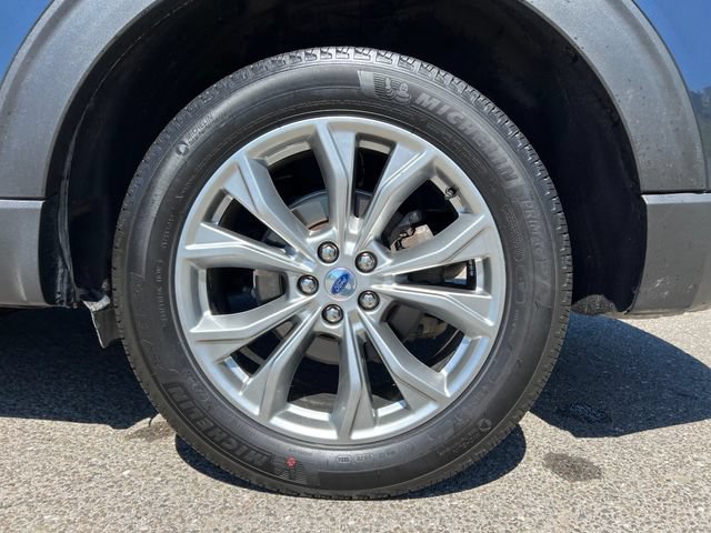 Certified 2024 Ford Explorer XLT w/ Equipment Group 202A AWD/4WD image 15