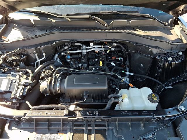 Certified 2022 Ford Explorer XLT w/ Equipment Group 202A image 29