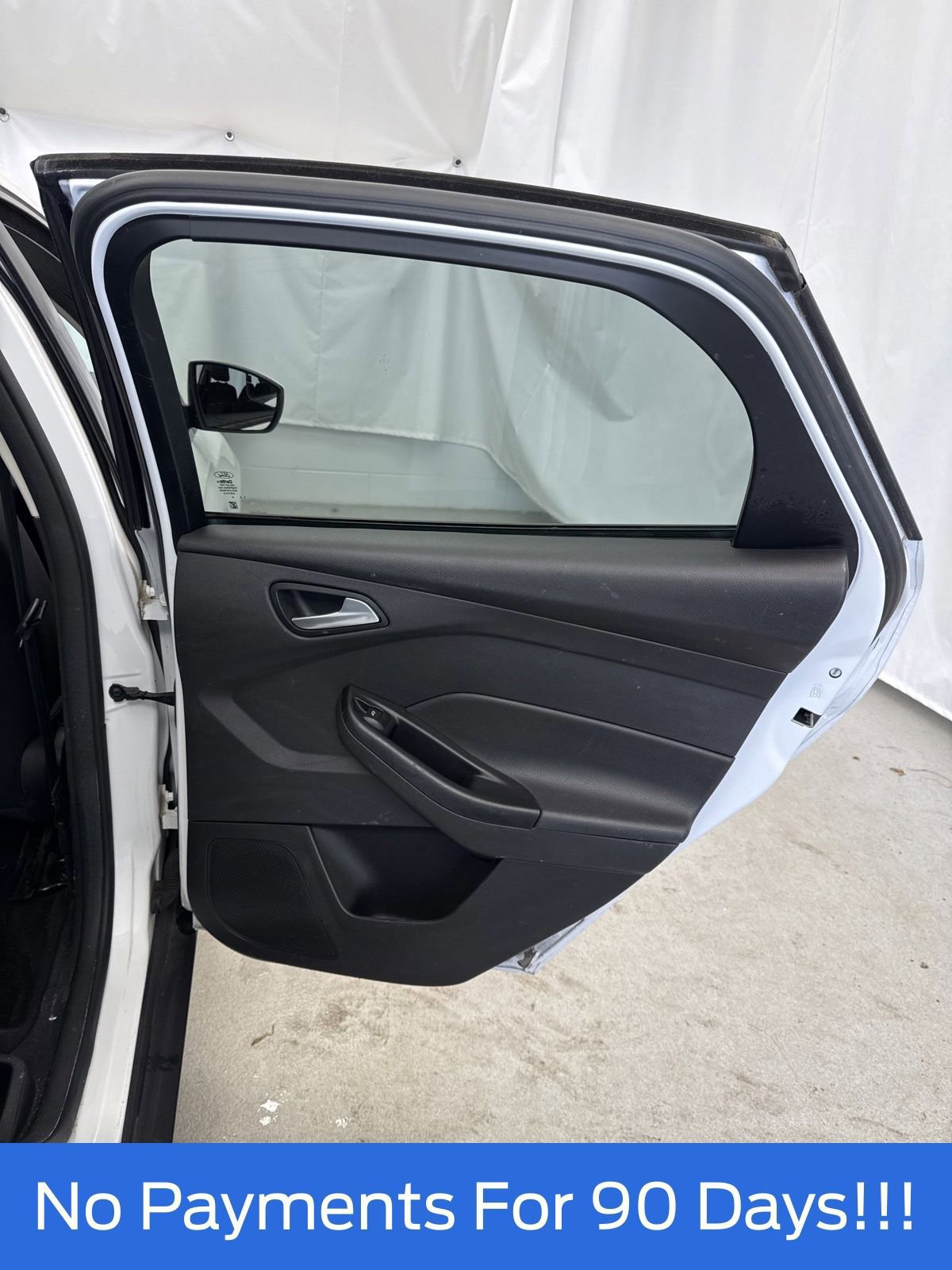 Certified 2018 Ford Focus SE FWD image 31