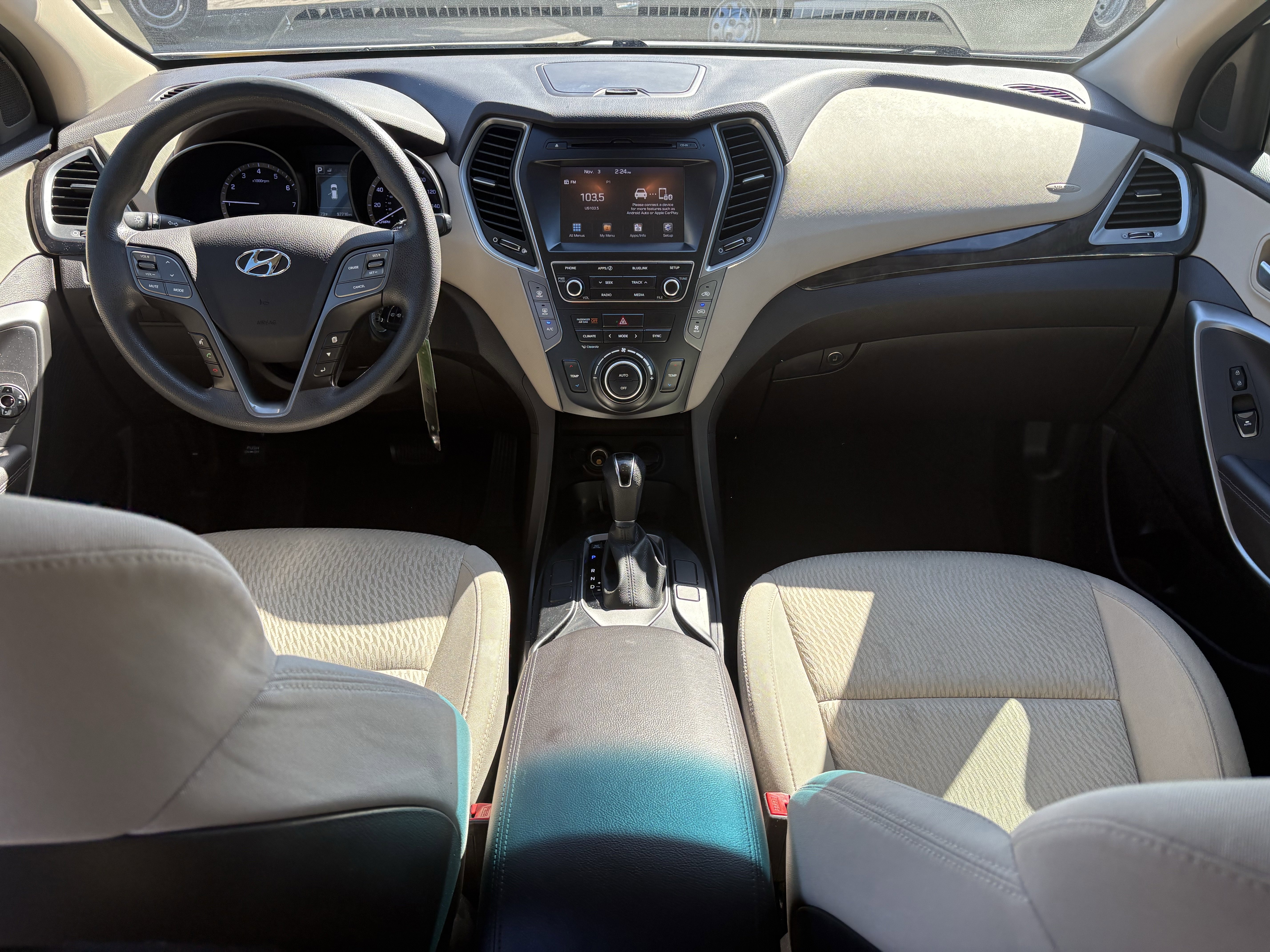 Used 2019 Hyundai Santa Fe XL SE image 14