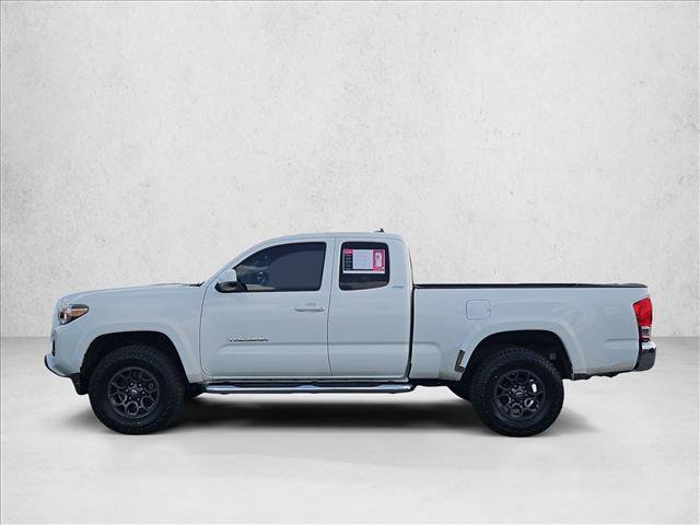 Used 2017 Toyota Tacoma SR5 w/ Tow Package AWD/4WD image 9