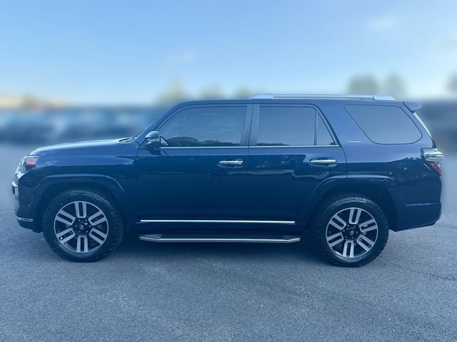 Used 2022 Toyota 4Runner Limited AWD/4WD image 5