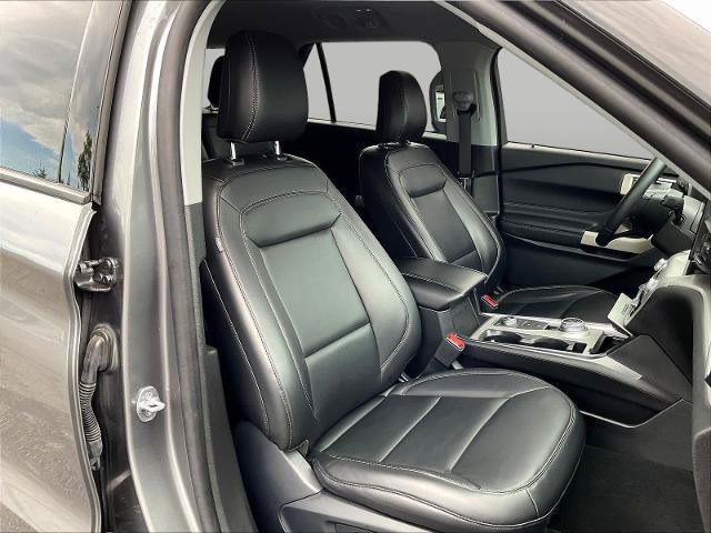 Certified 2023 Ford Explorer XLT w/ Equipment Group 202A AWD/4WD image 30