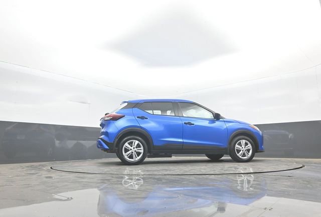 Used 2023 Nissan Kicks S FWD image 39