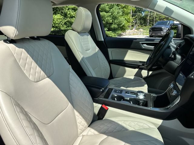 Certified 2024 Ford Edge Titanium w/ Equipment Group 301A AWD/4WD image 19