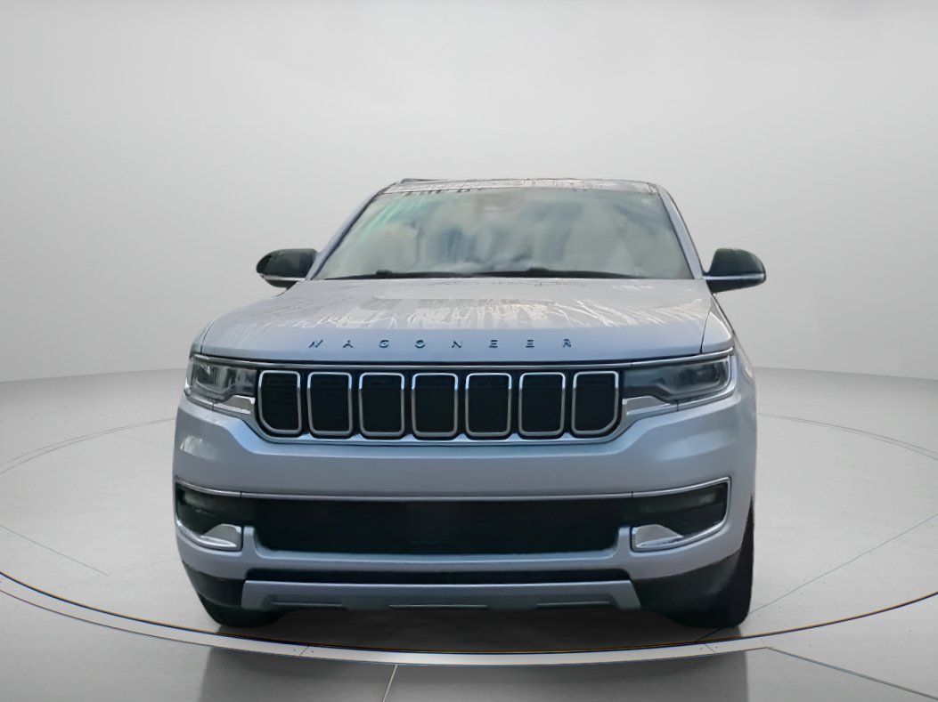 Used 2024 Jeep Wagoneer Series II w/ Flexible Seating Group RWD image 5
