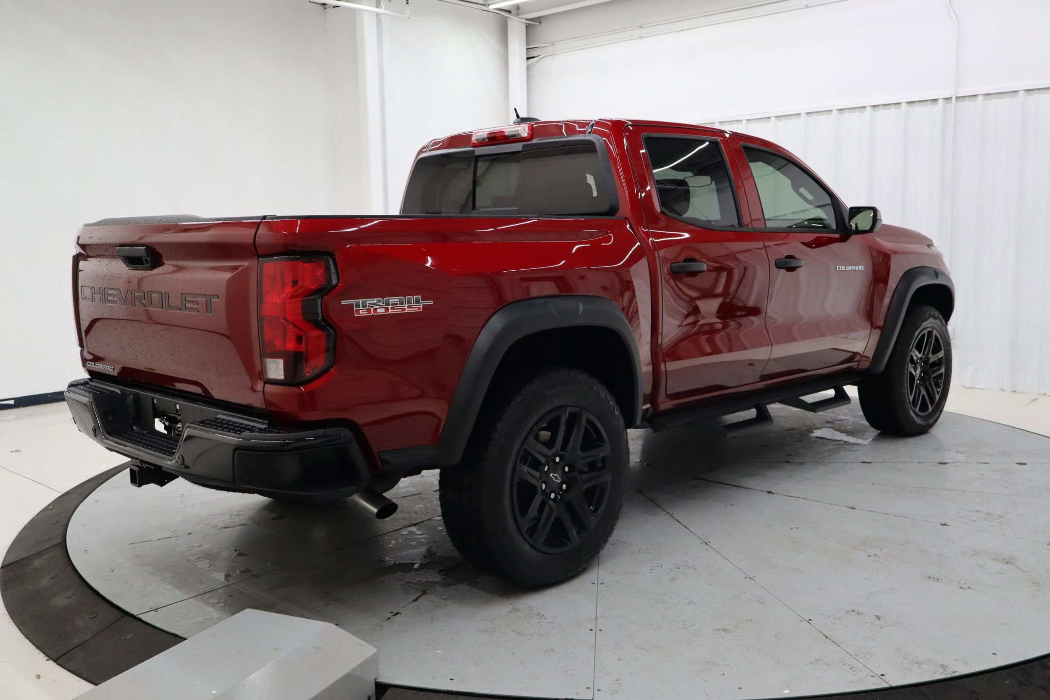 Used 2025 Chevrolet Colorado Trail Boss image 5