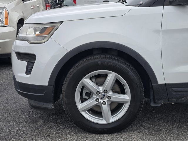 Certified 2018 Ford Explorer FWD image 9