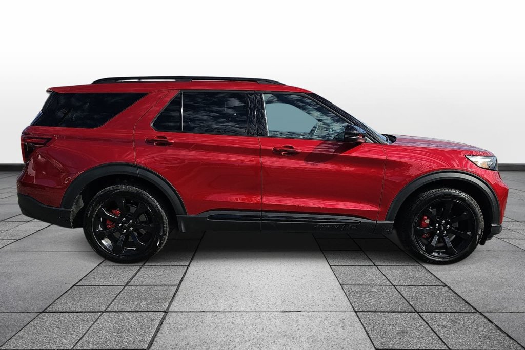 Certified 2023 Ford Explorer ST w/ Equipment Group 401A AWD/4WD image 4