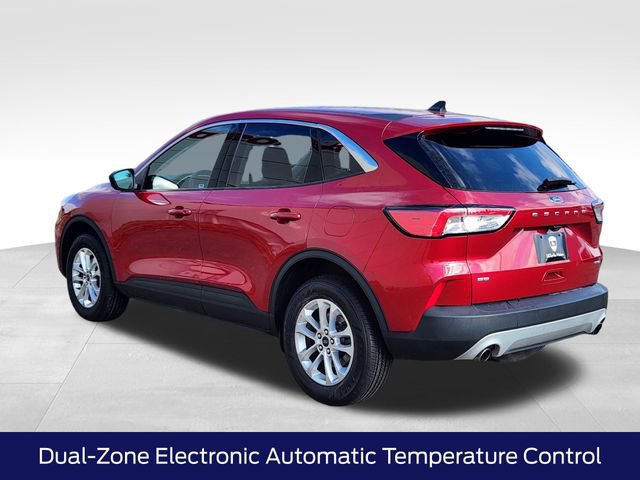 Certified 2022 Ford Escape SE w/ Convenience Package image 3