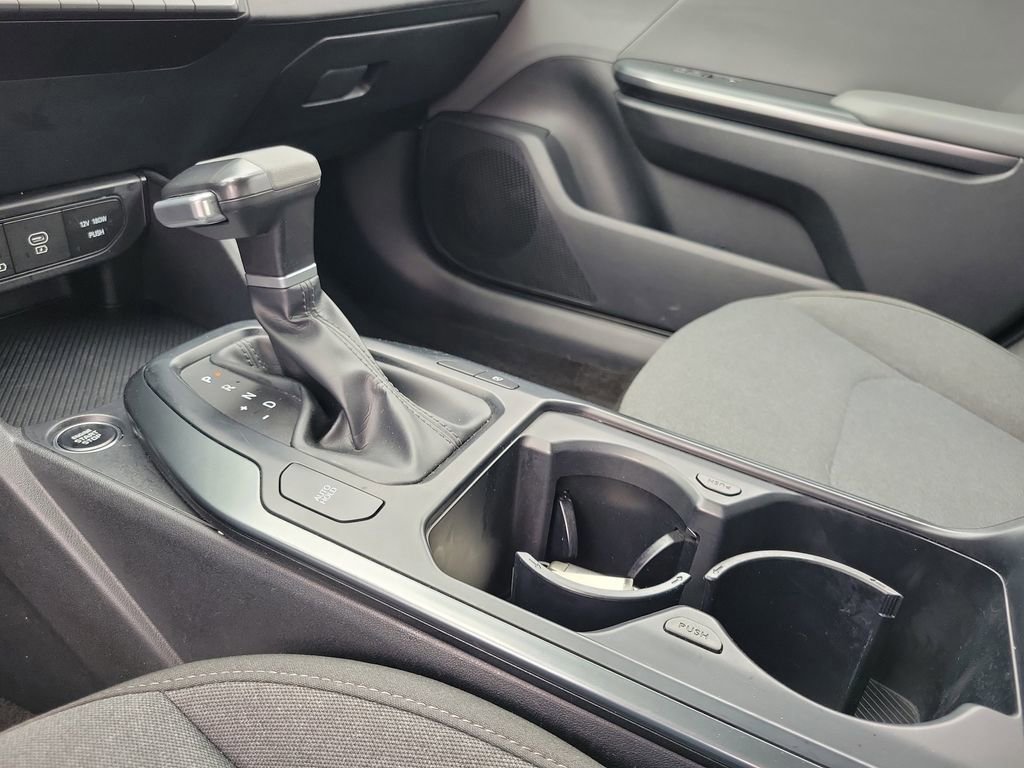 Used 2025 Kia K4 LXS image 29