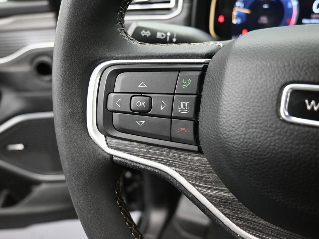 Used 2024 Jeep Wagoneer Series II image 3