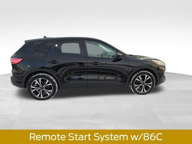 Certified 2022 Ford Escape SE w/ SE Sport Appearance Package image 2