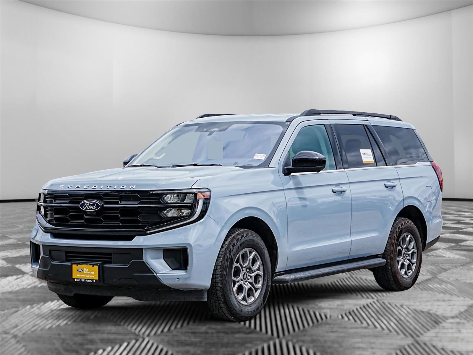 Certified 2025 Ford Expedition Active RWD image 8
