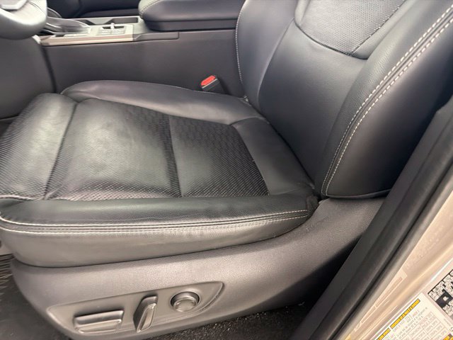 Used 2024 Toyota Land Cruiser AWD/4WD image 19