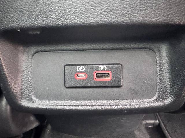 Used 2022 Nissan Maxima SR w/ Sport Mat Group FWD image 17