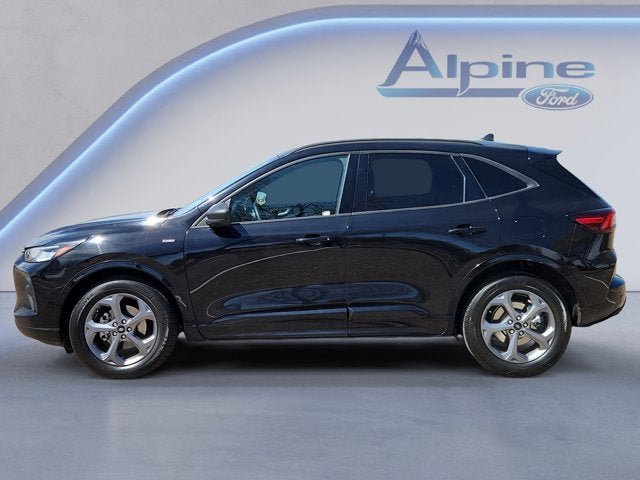 Certified 2023 Ford Escape ST-Line AWD/4WD image 2