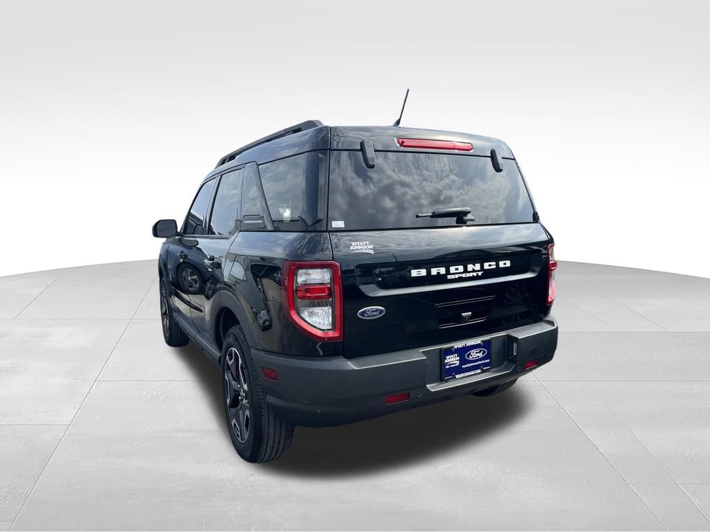 Certified 2023 Ford Bronco Sport Outer Banks w/ Tech Package AWD/4WD image 6