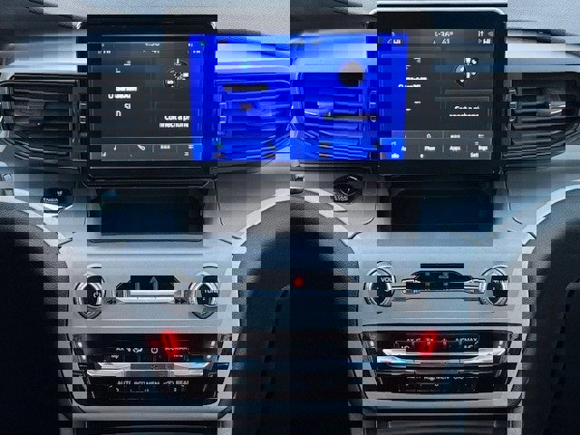 Certified 2023 Ford Explorer XLT image 25