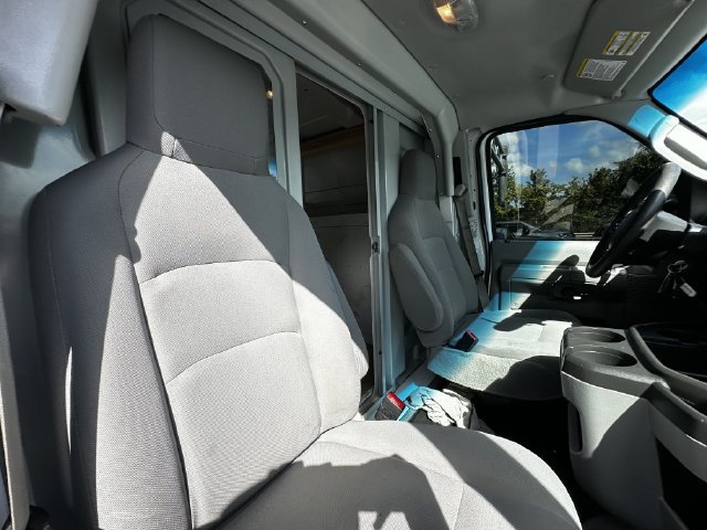 Certified 2022 Ford E-350 and Econoline 350 Super Duty w/ Power Windows & Locks Group RWD image 26