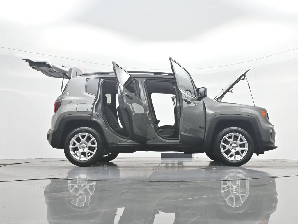 Used 2021 Jeep Renegade Latitude w/ Luxury Group I AWD/4WD image 45