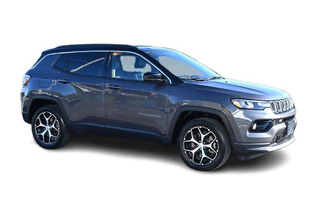 Used 2024 Jeep Compass Limited AWD/4WD image 3