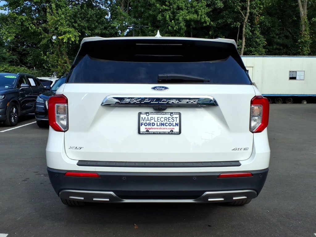 Certified 2023 Ford Explorer XLT w/ Equipment Group 202A AWD/4WD image 19