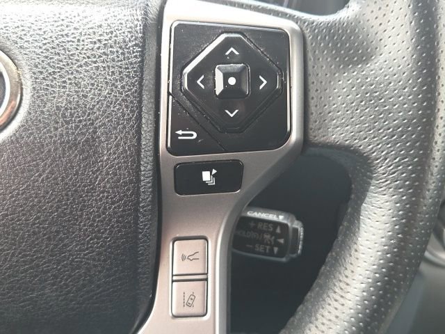 Used 2021 Toyota 4Runner SR5 AWD/4WD image 40