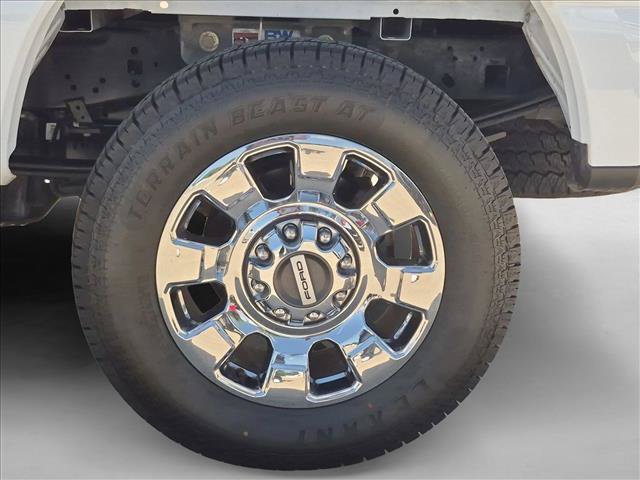 Certified 2025 Ford F250 Lariat w/ FX4 Off-Road Package AWD/4WD image 23
