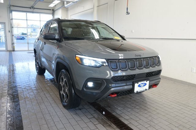 Used 2022 Jeep Compass Trailhawk w/ Trailhawk Elite Group AWD/4WD image 22