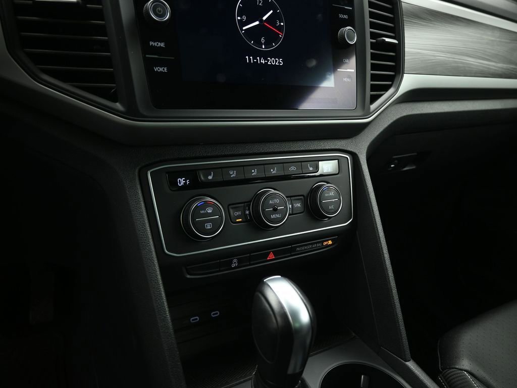 Used 2021 Volkswagen Atlas Cross Sport SE w/ Panoramic Sunroof Package image 41